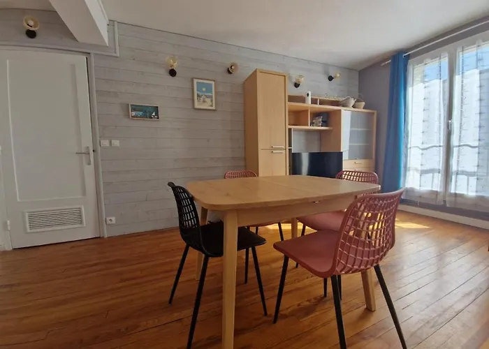 Centre, Proche Apartment